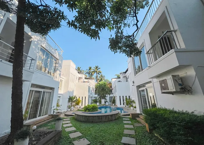 Villa M - Jia 5 Candolim Goa 3Bhk, Pool Facing, Near Beach, Free Breakfast, Free Wifi And Prime Location