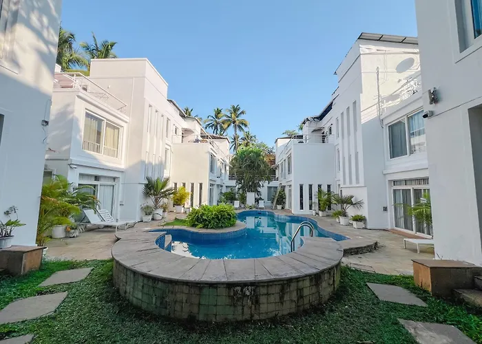 Villa M - Jia 5 Candolim Goa 3Bhk, Pool Facing, Near Beach, Free Breakfast, Free Wifi And Prime Location
