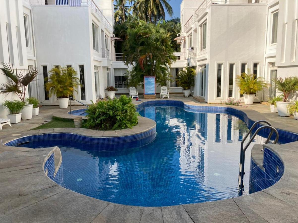 M Jia: Beachside Pool With Free Breakfast Villa