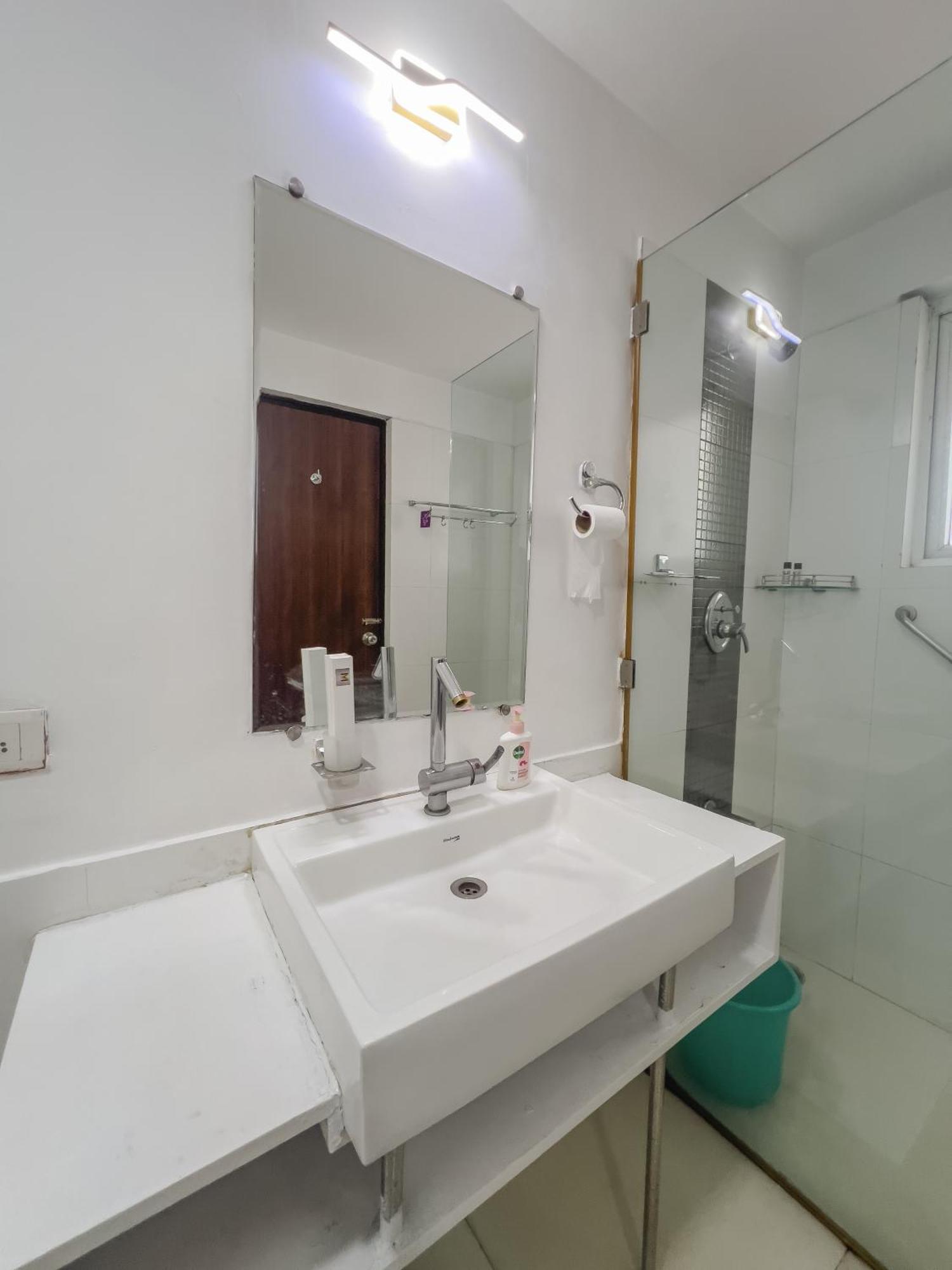 Villa M Jia: Beachside Pool With Free Breakfast
