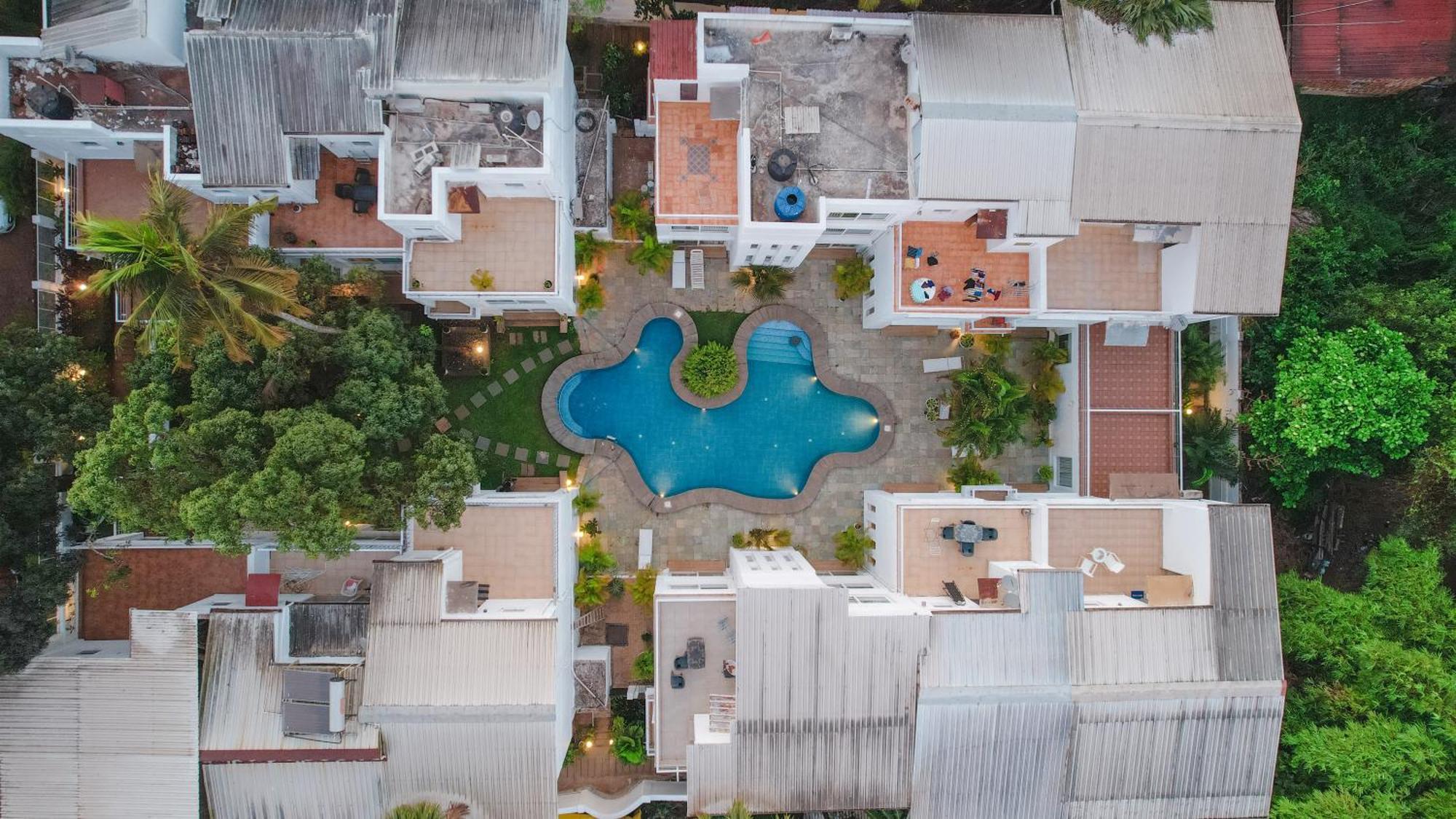 M Jia: Beachside Pool With Free Breakfast Villa