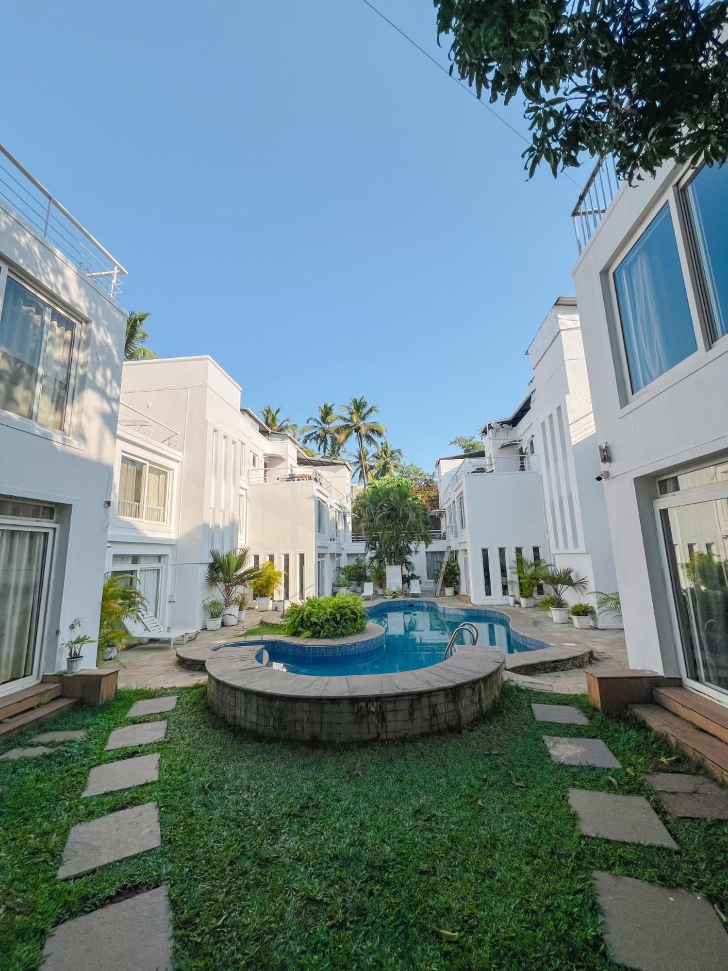 Villa M Jia: Beachside Pool With Free Breakfast *