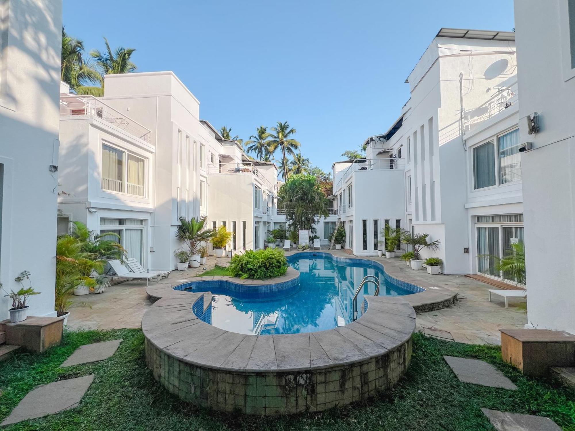 M Jia: Beachside Pool With Free Breakfast Villa *